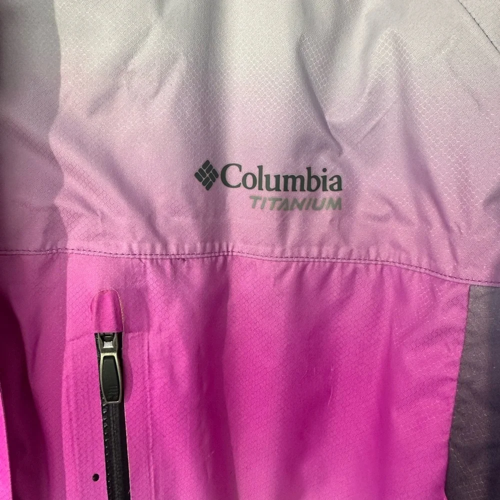 Columbia Pink and Purple Snowboarding or Skiing Jacket - Picture 4 of 9